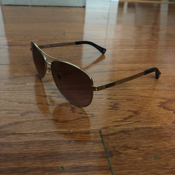 Coach sunglasses - Picture 7 of 7